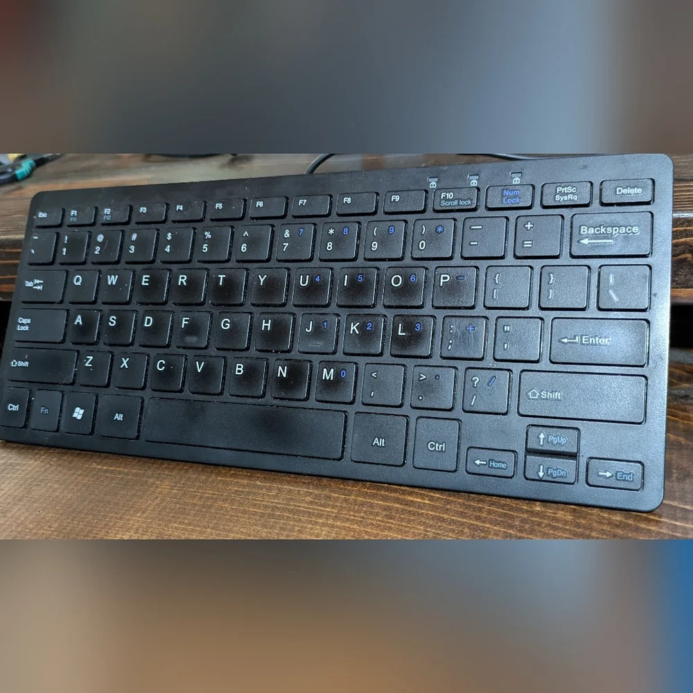 Black Wired Keyboard